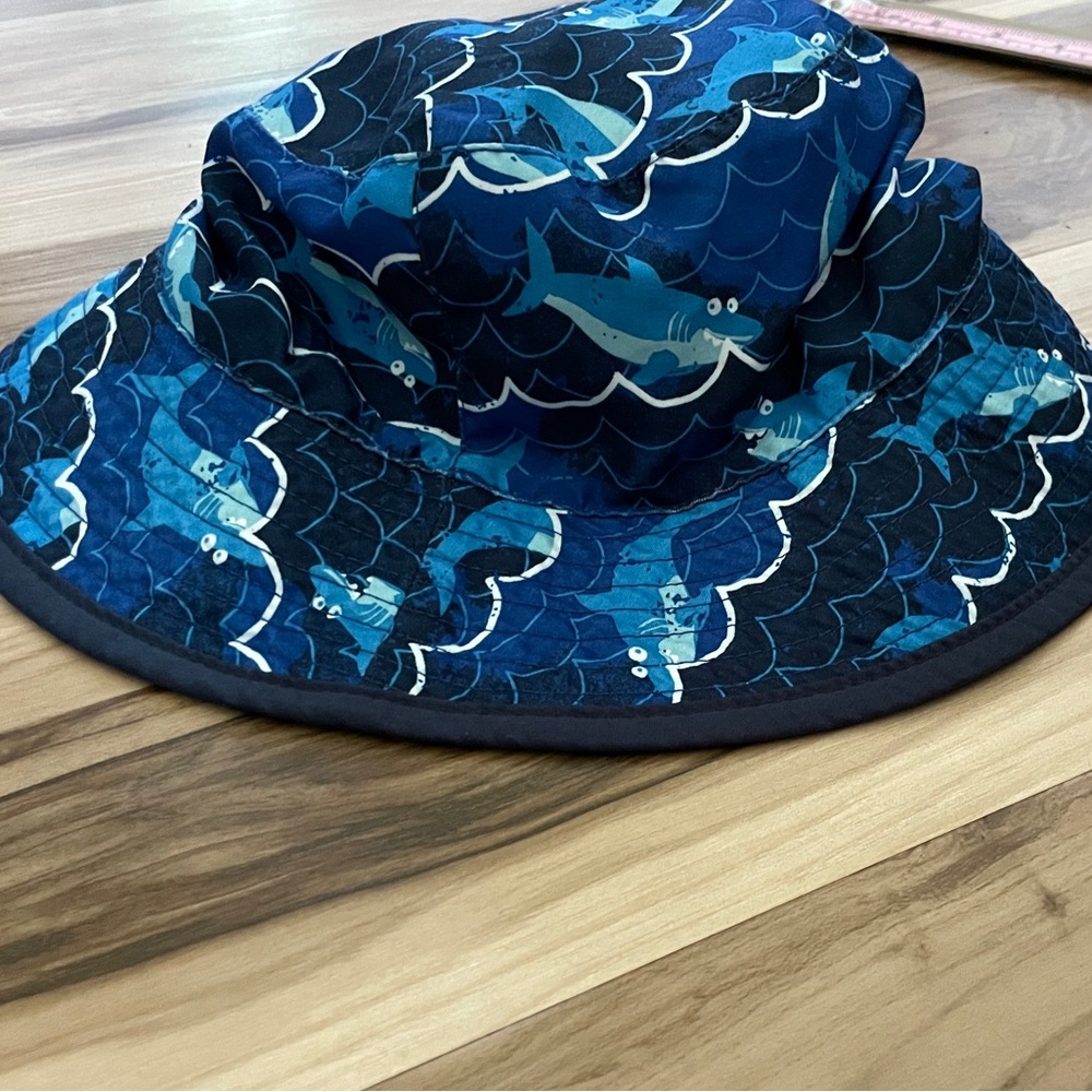 Koala Kids Water and Sun Bucket Hat Blue Sharks Size 4T.   A